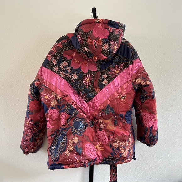 FARM Rio Multicolor Patterned Puffer Jacket - Picture 6 of 16
